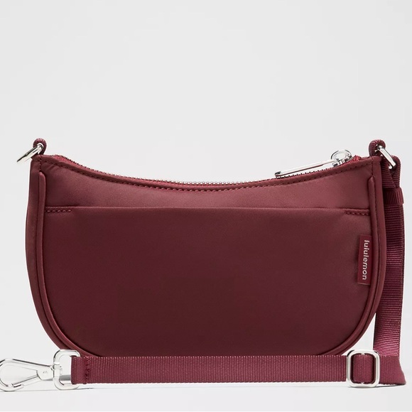 Lululemon Athletica Deep Red Shoulder Bag - Picture 2 of 3